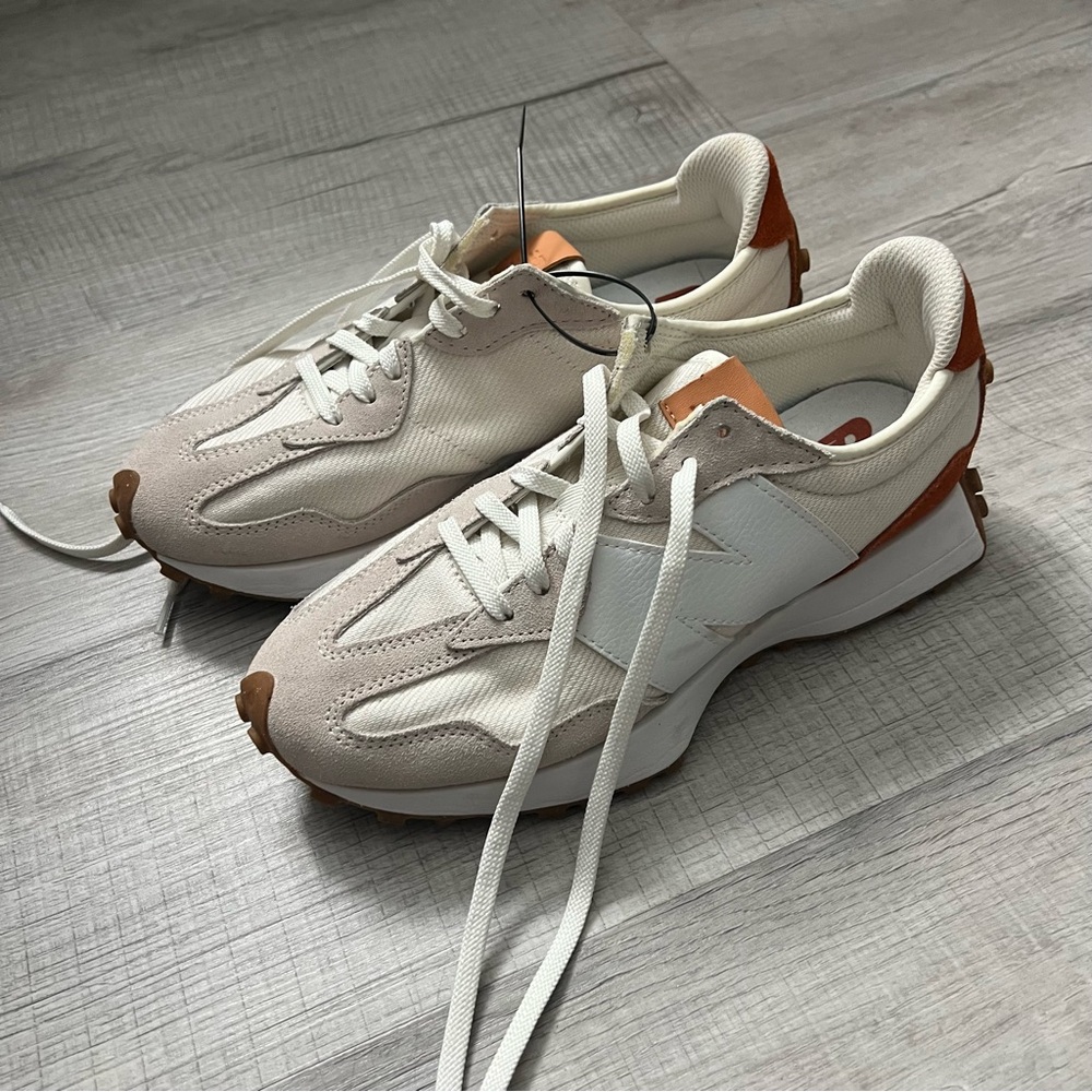 NEW | NEW BALANCE 327 White, Beige & Brown Retro Runner Sneakers 9.5 - Picture 6 of 16